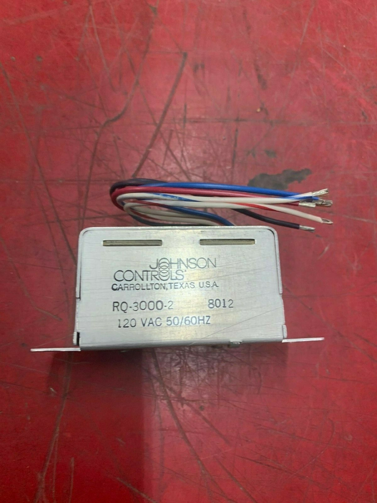 NEW IN BOX JOHNSON CONTROLS RELAY RQ-3000-2