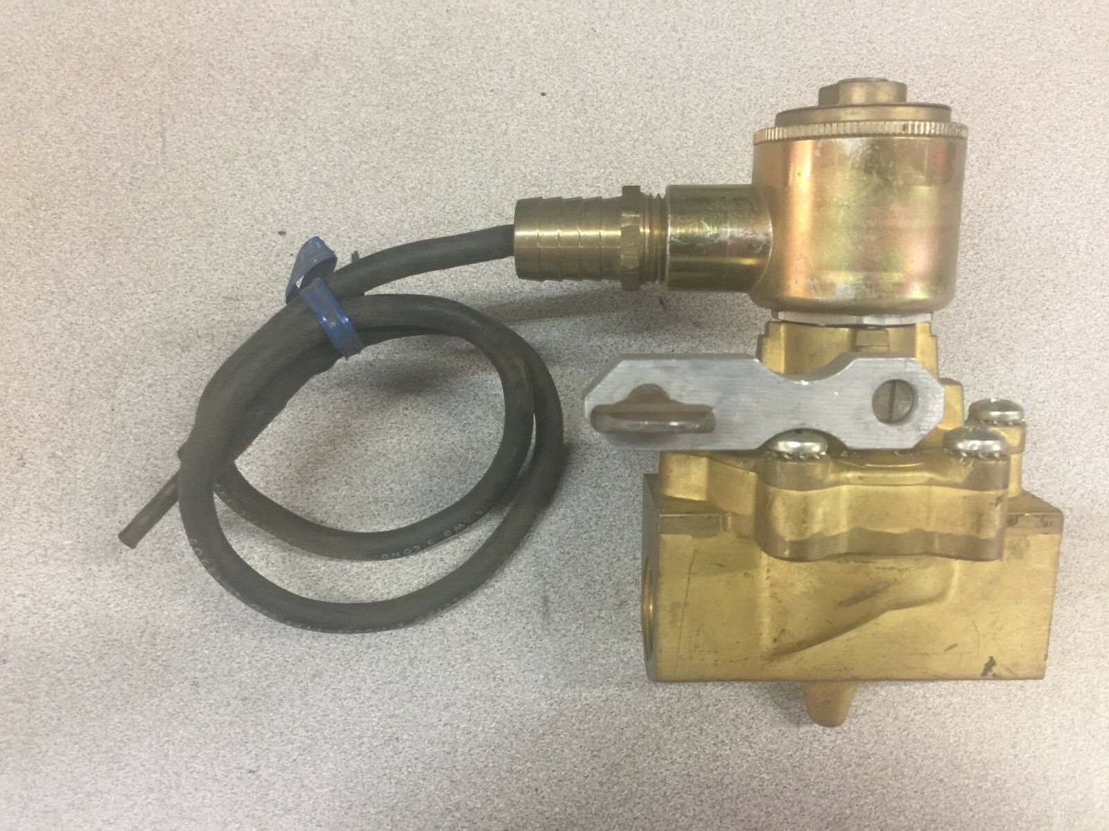 NEW NO BOX SKINNER 3/4"NPT 5-250PSI 120VAC SOLENOID VALVE XL2CX178