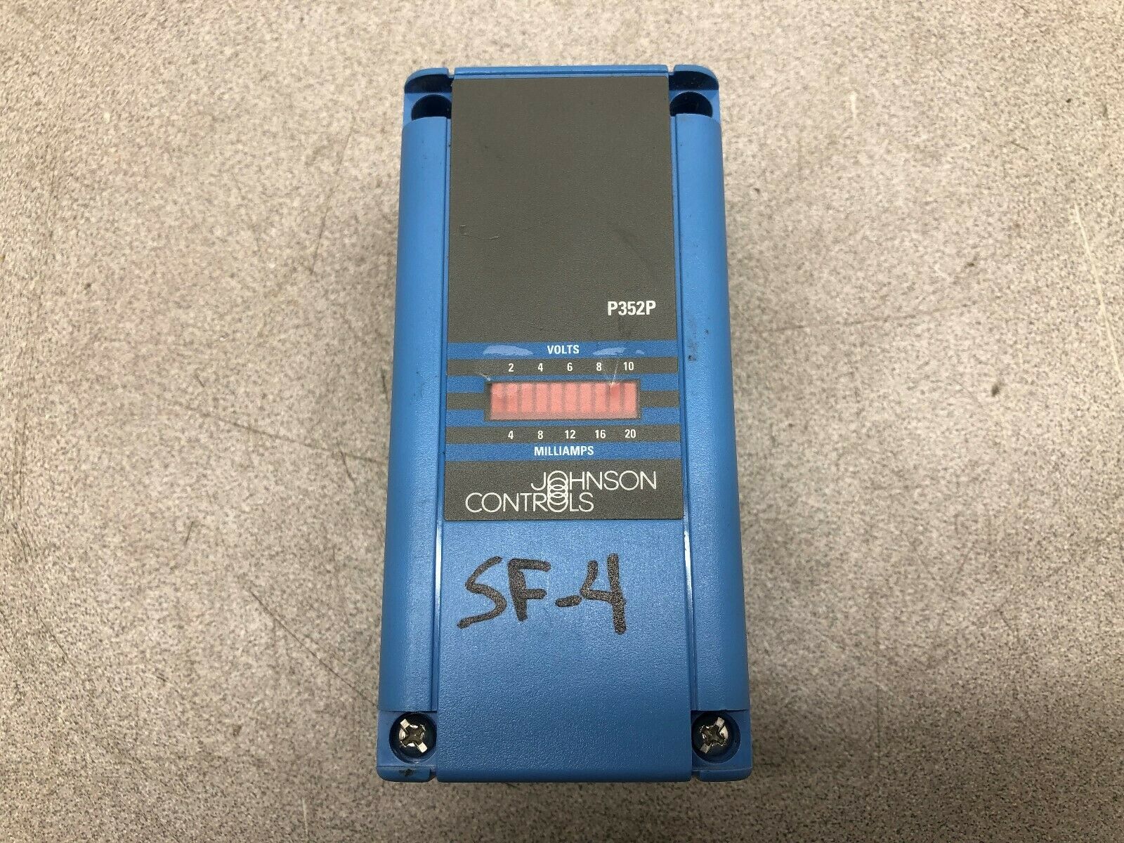 USED JOHNSON CONTROLS .5-5 INCH WC 10 VDC 20 MA PRESSURE CONTROL MODULE P352PQ-1