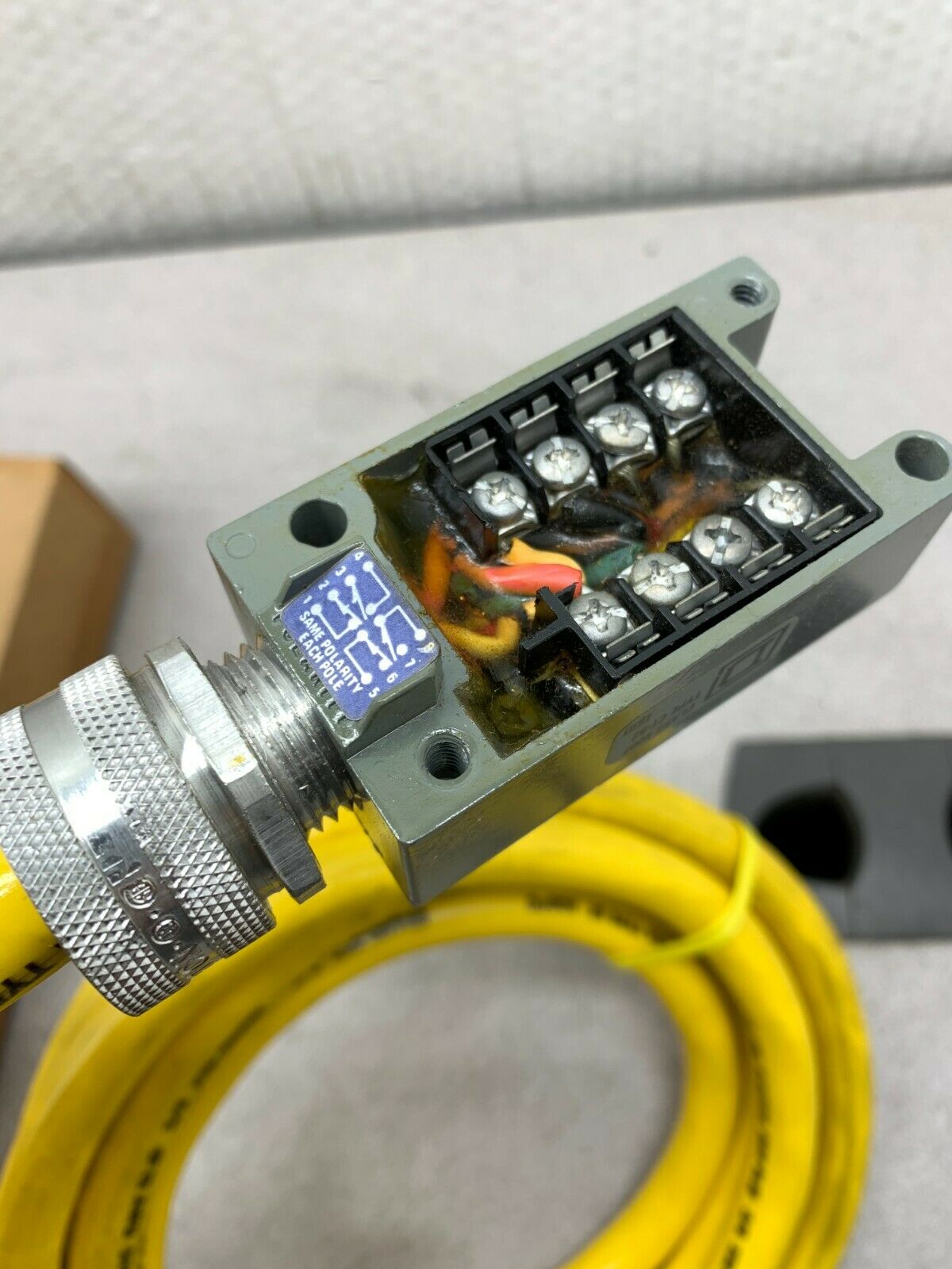 NEW SQUARE D LIMIT SWITCH RECEPTACLE 9007 CT62 Y1852