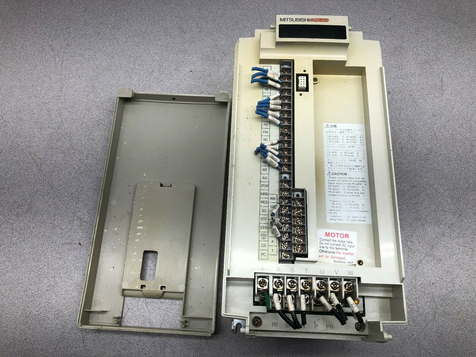 USED MITSUBISHI FREQROL-A200 3 HP 380-460 VAC 3 PH DRIVE FR-A240E-2.2K-UL