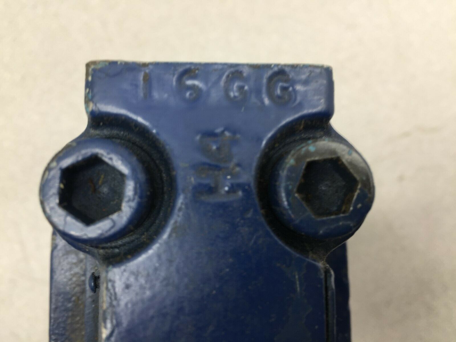 USED DENISON HYDRAULIC VALVE BODY 936-36772