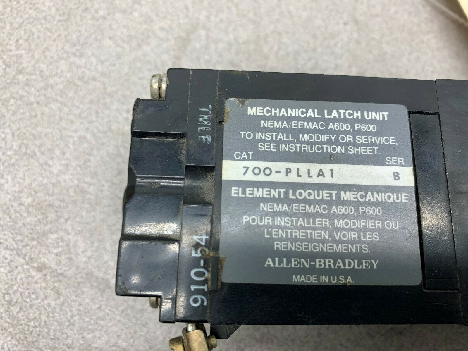 USED ALLEN BRADLEY 700-PLLA1 MECHANICAL LATCH UNIT 700-P400A2
