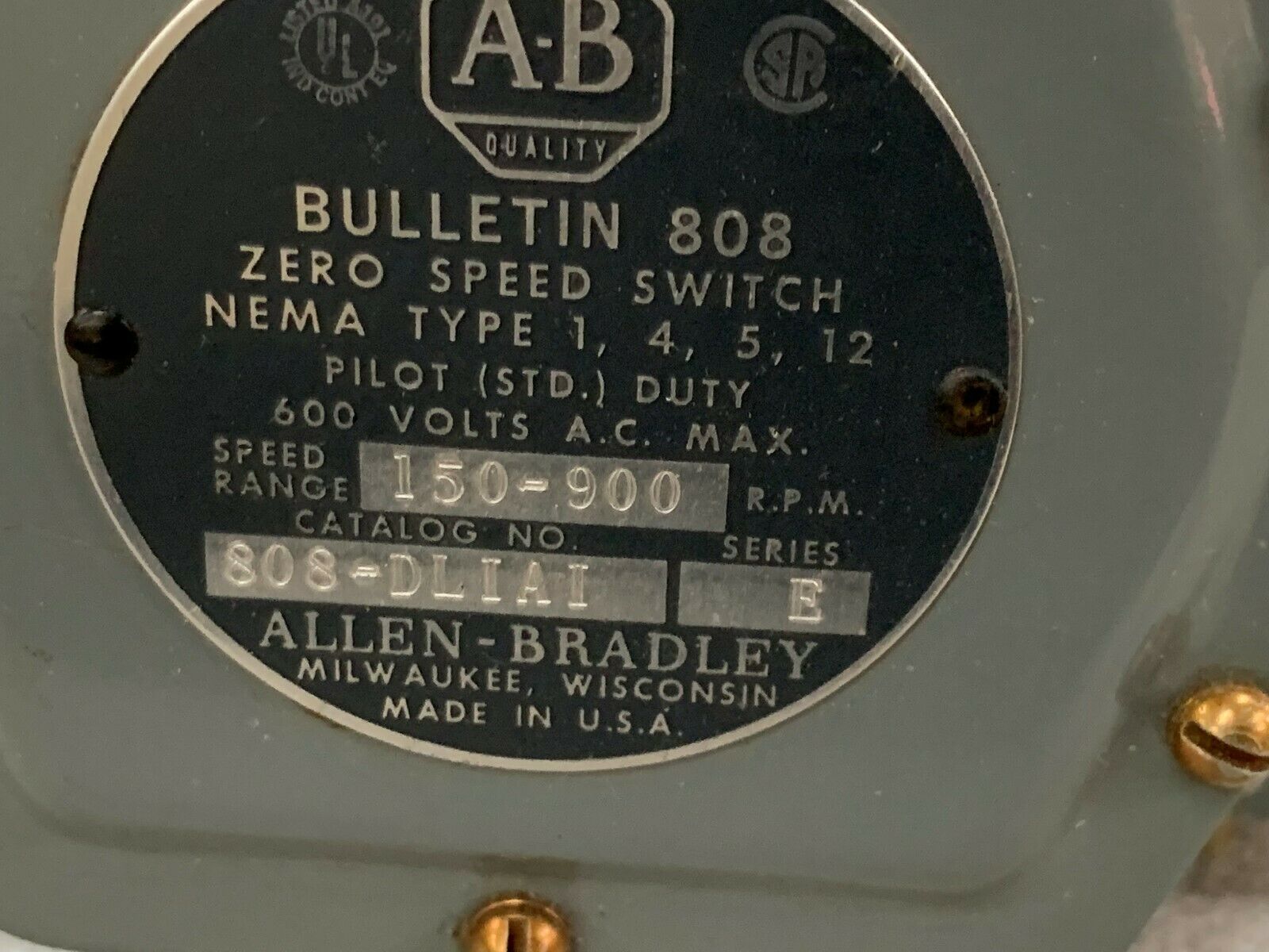 NEW NO BOX ALLEN-BRADLEY SPEED SWITCH 808-DLIAI SERIES E