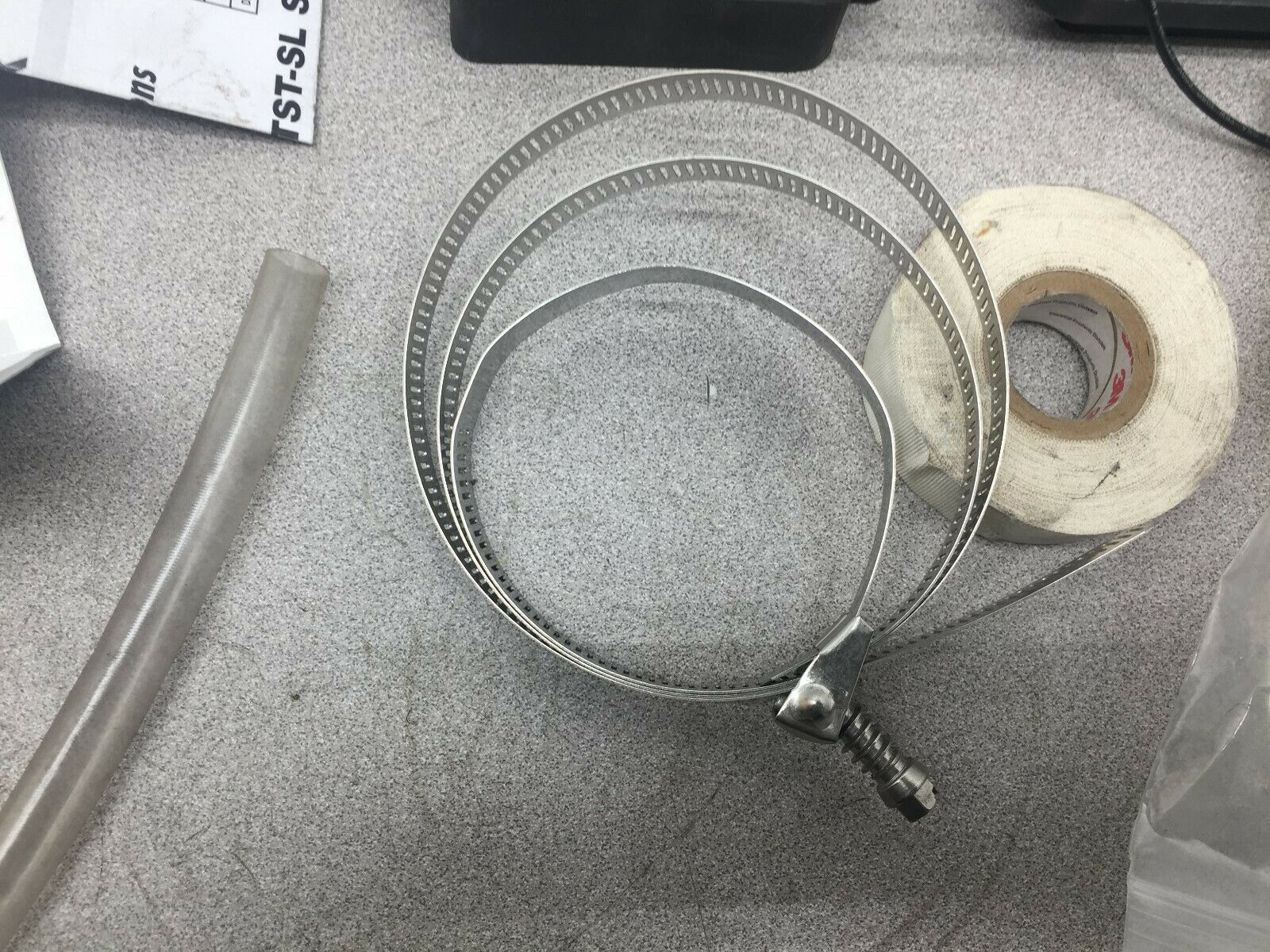 NEW IN BOX CHROMALOX SPLICE AND TEE END SEAL WITH LED INDICATOR LIGHT RTST-SL1 E