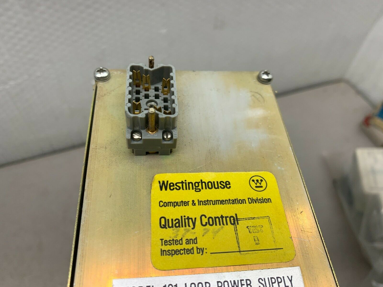 USED WESTINGHOUSE HAGAN 121 LOOP POWER SUPPLY 4111085-001