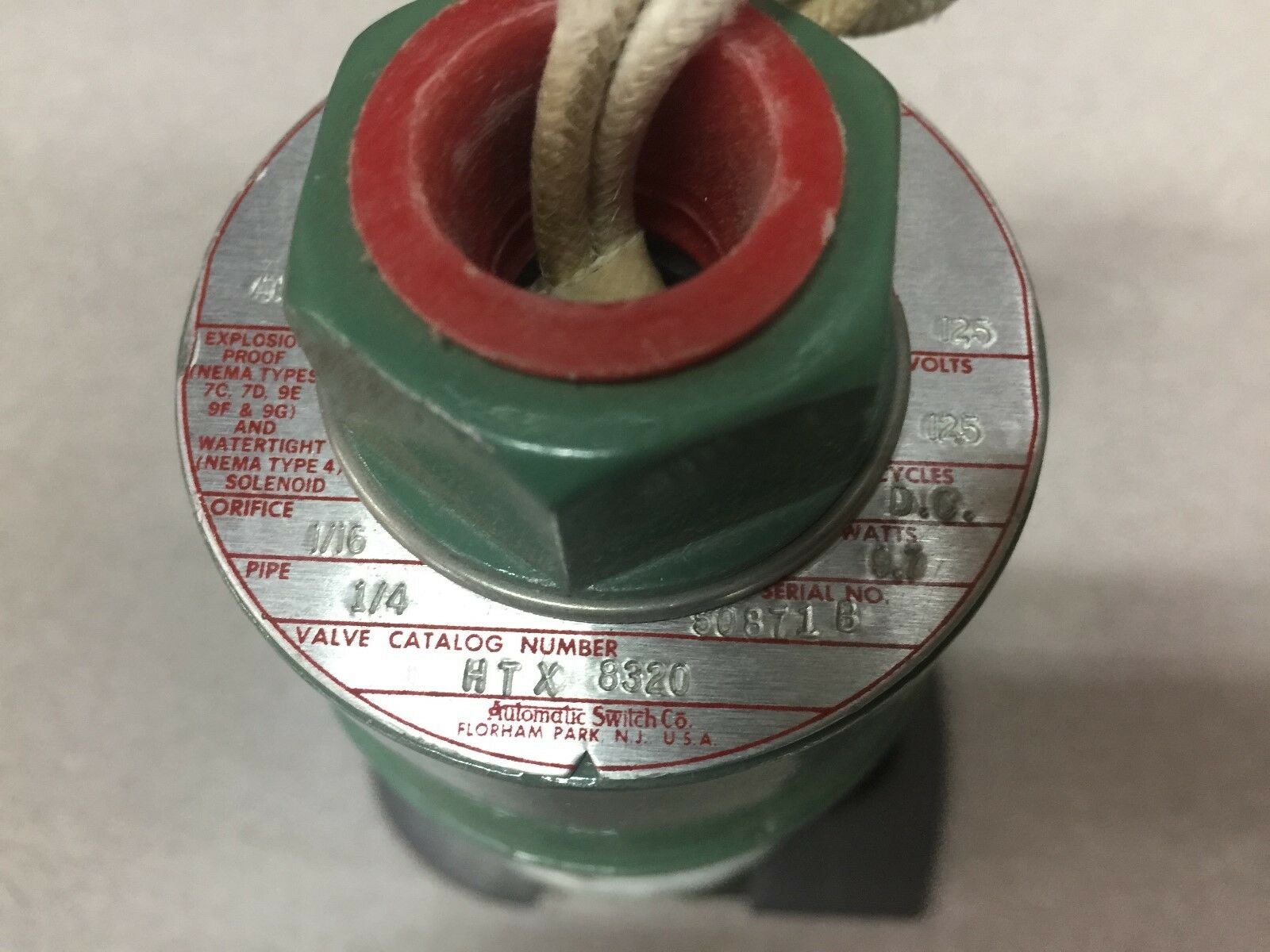 NEW NO BOX ASCO 1/4"NPT 125PSI 125VDC SOLENOID VALVE HTX8320