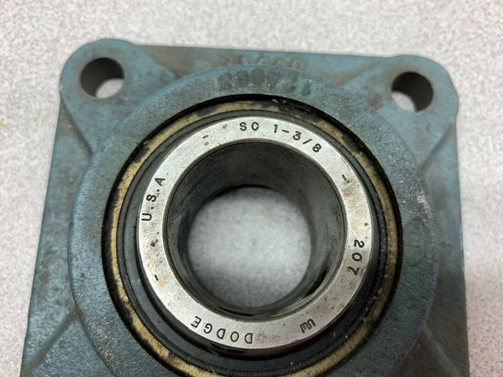 NEW NO BOX DODGE BARING F4BSC106