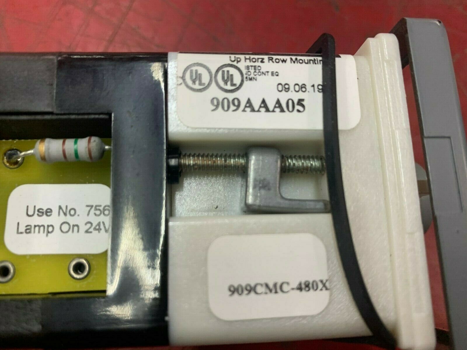 NEW IN BOX SENASYS SWITCH INDICATOR 909AAA05