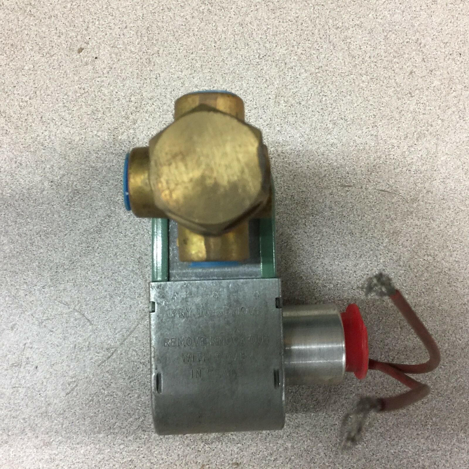 NEW NO BOX ASCO 1/4NPT 125PSI 120VAC SOLENOID VALVE JBTFT8320A19V