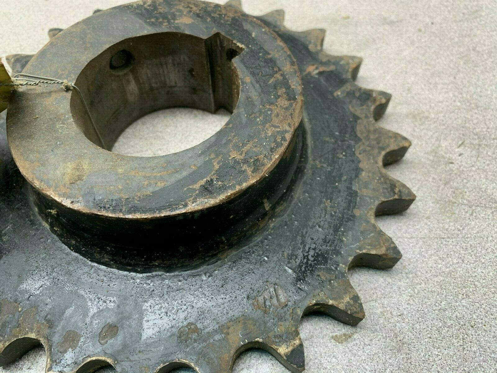 NEW NO BOX MARTIN CHAIN SPROCkET 2-3/8" BORE 80B24