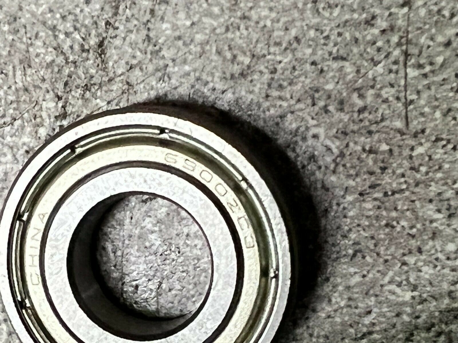 NEW IN BOX HCH 6900ZC3 BALL BEARING 6900 ZZ C3