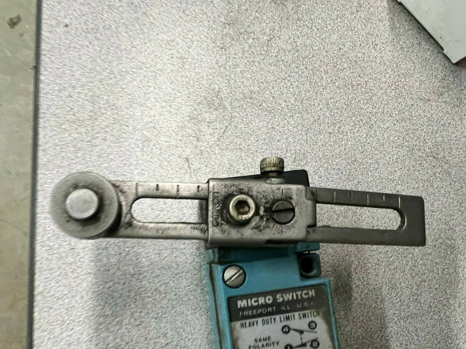 USED MICRO LIMIT SWITCH LSA1A