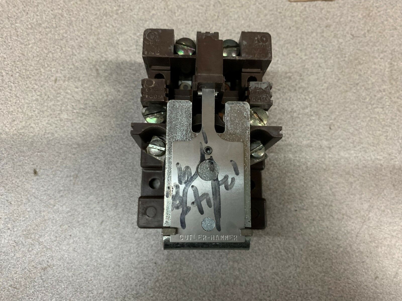 NEW NO BOX CUTLER HAMMER CONTACTOR 2575H2665A