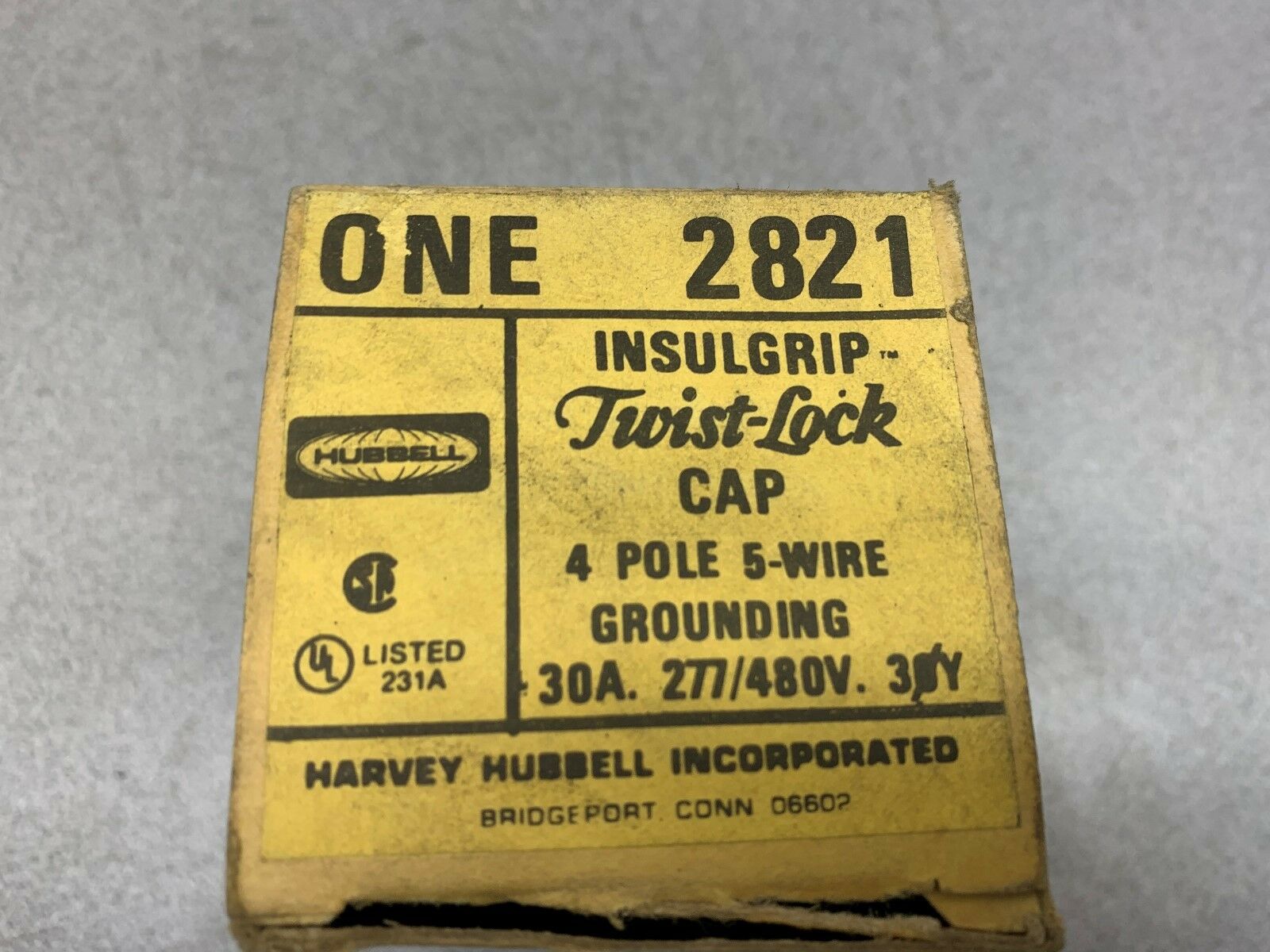 NEW IN BOX HUBBELL TWIST-LOCK 2821