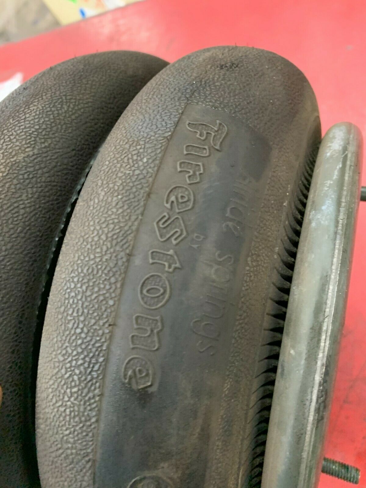 NEW NO BOX FIRESTONE AIRBAG SPRING W01-358-7420