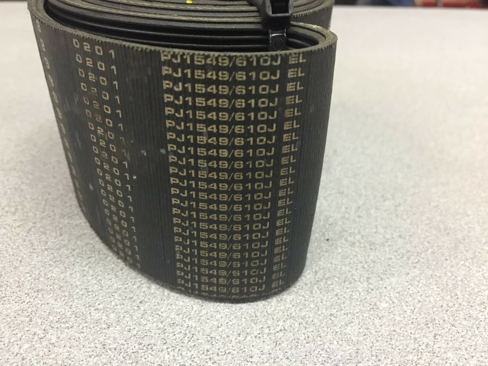 NEW NO BOX CONTITECH RIBBED BELT PJ1549/610J