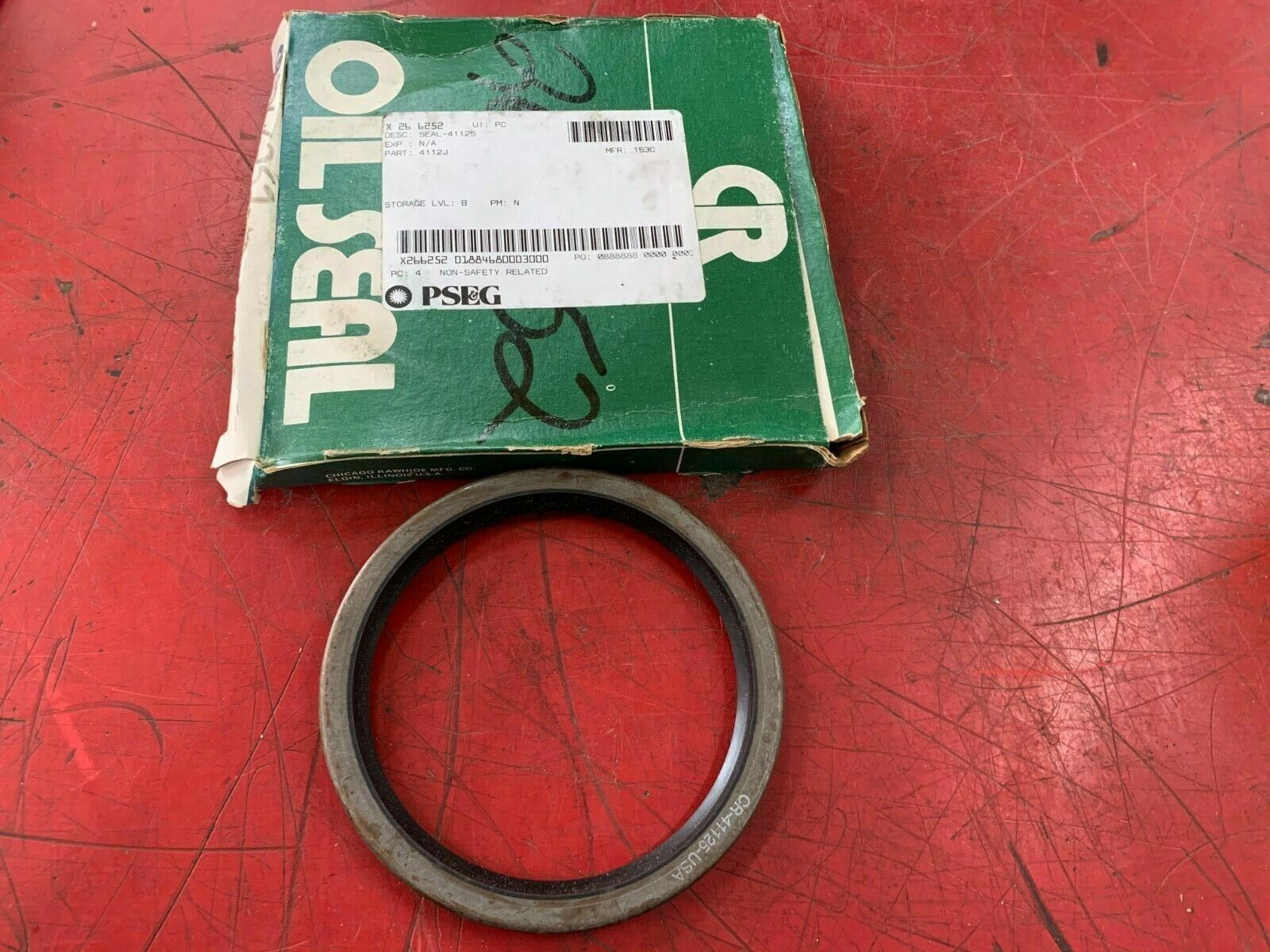 NEW NO BOX CHICAGO RAWHIDE OILSEAL CR-41125