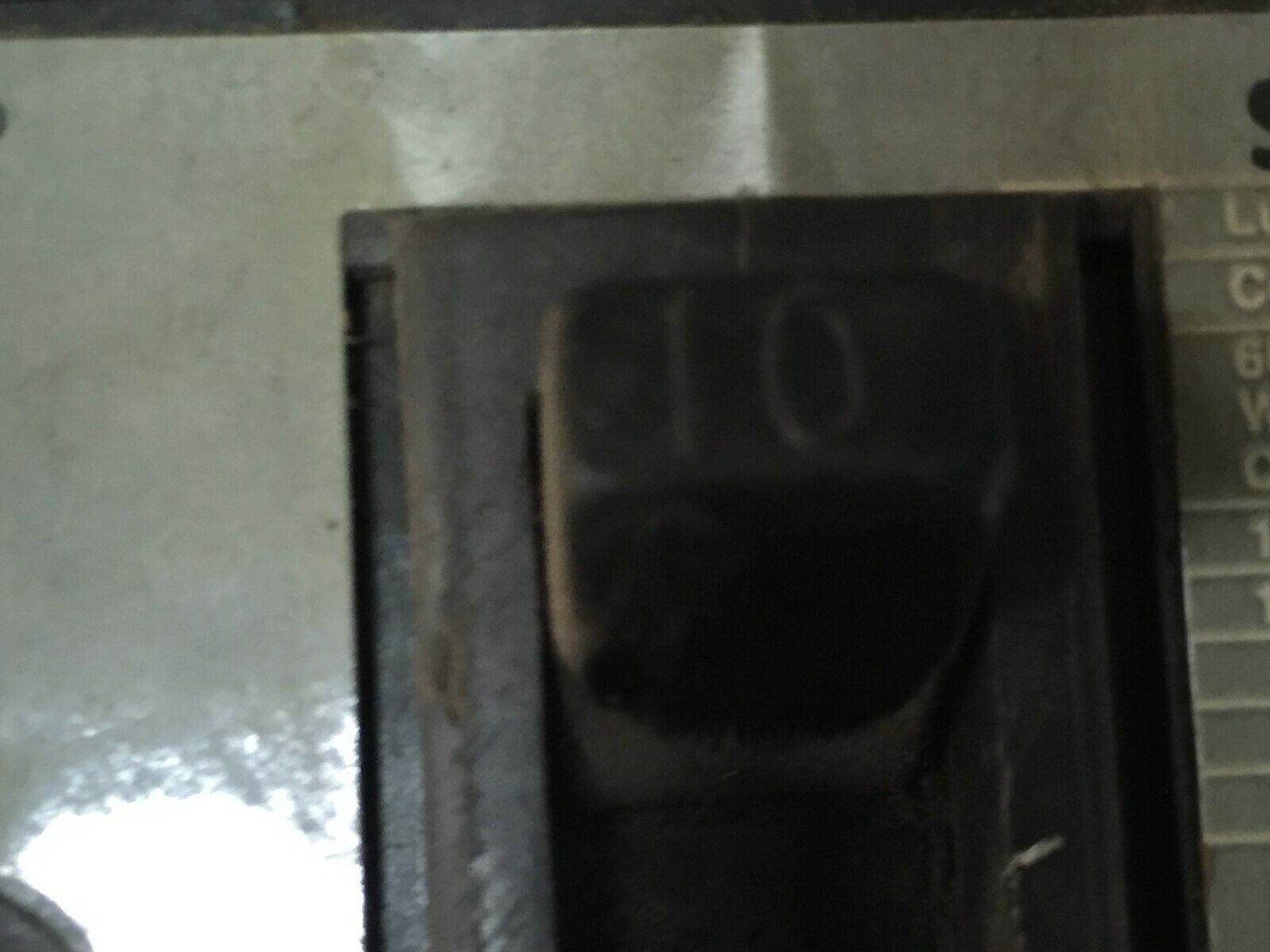 USED SIEMENS 10AMP 3POLE 600VAC 250VDC BREAKER WITH SHUNT TRIP ED63A010 / S01ED