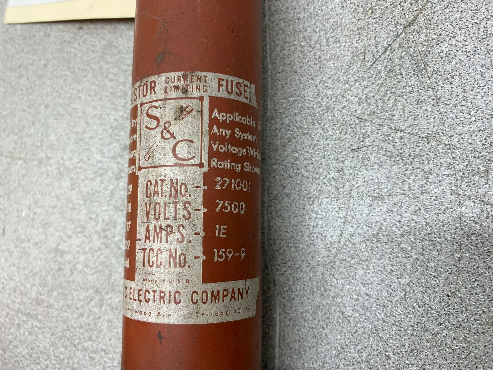 NEW NO BOX S&C FUSE 271001