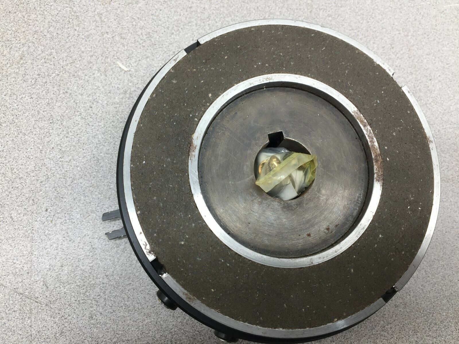 NEW IN BOX DYNACORP 12V 1IN BORE BEARING ROTOR AND FLANGED MAGNET 305772-4