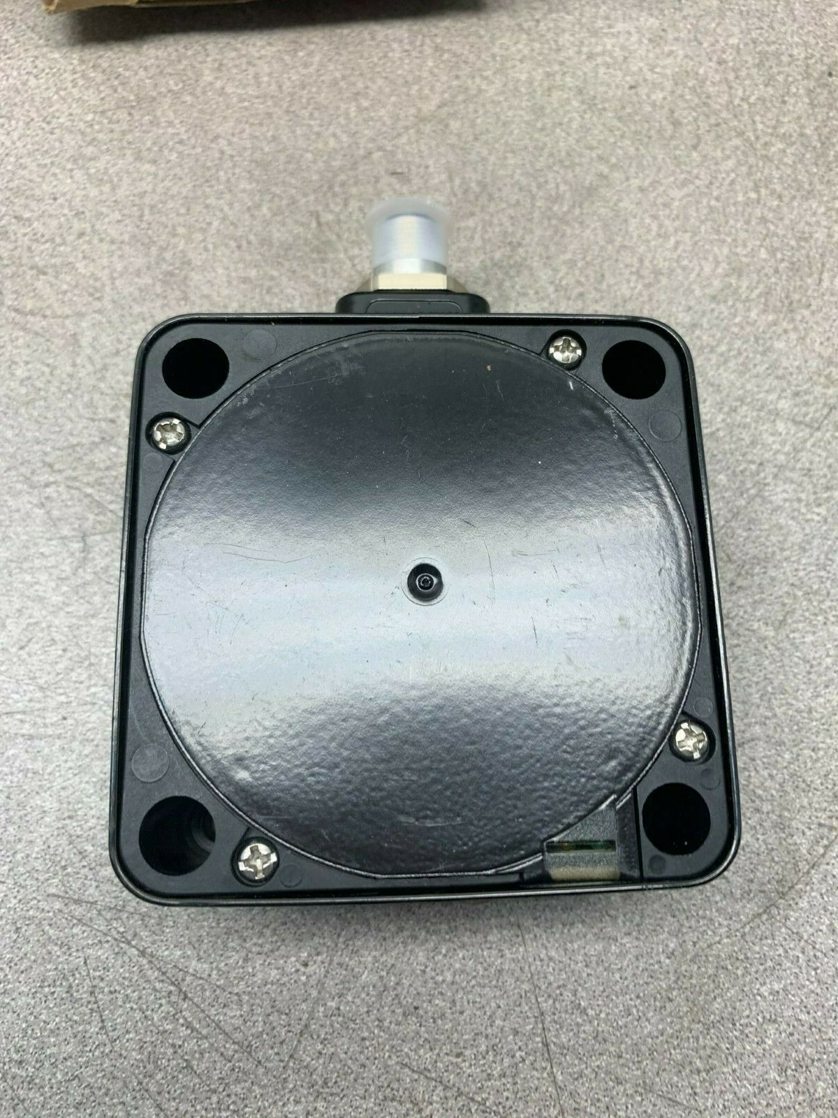 NEW IN BOX PEPPERL+FUCHS 118778 SENSOR NCB50-FP-E34-C-P3-V1