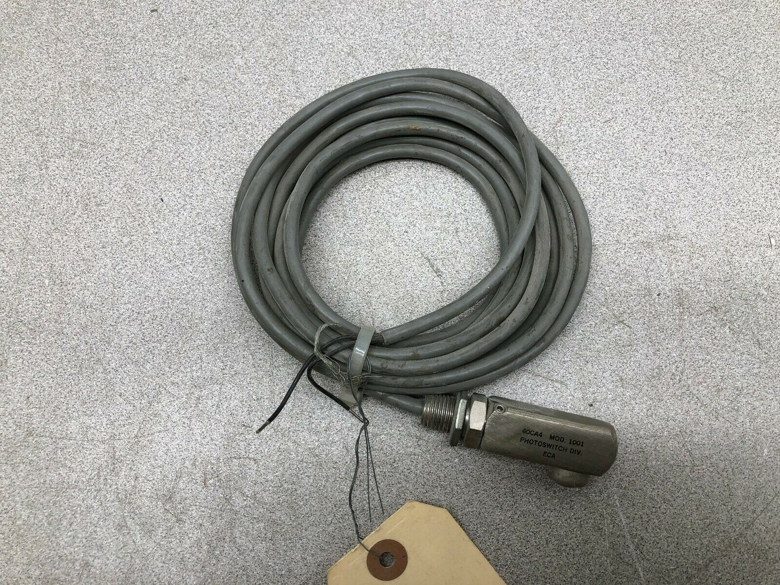 NEW NO BOX ALLEN BRADLEY PHOTOSWITCH INCANDESCENT LIGHT SOURE BEAM CONTROL 40CA