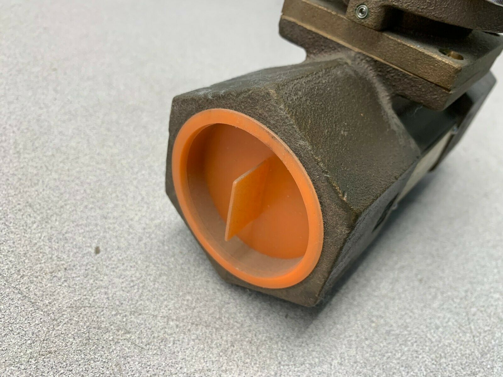 NEW NO BOX OMEGA Flow Temperature Meter FV106-T