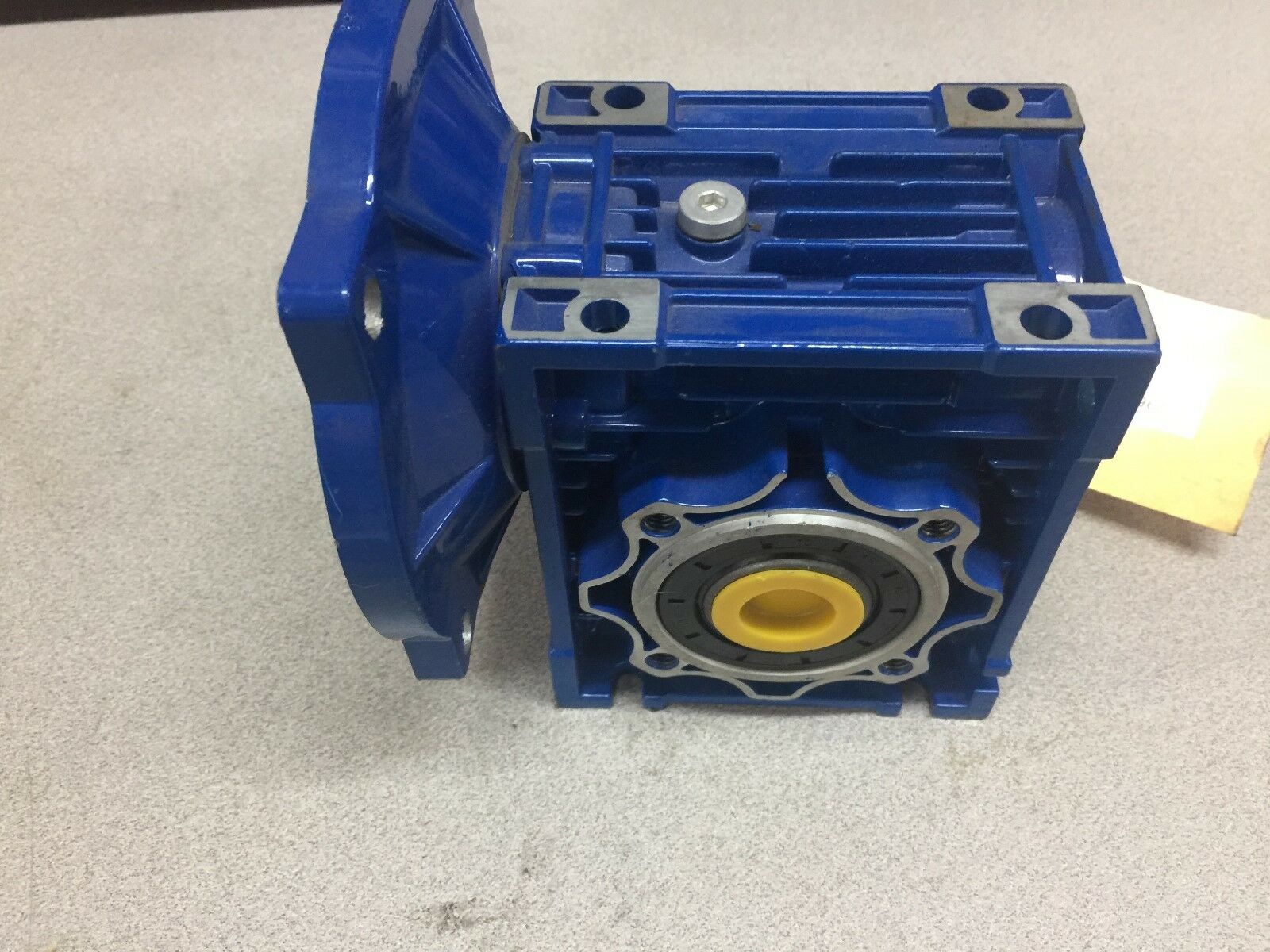 NEW NO BOX WORLDWIDE 90-1RATIO CFACE ANGLED REDUCER ALM50