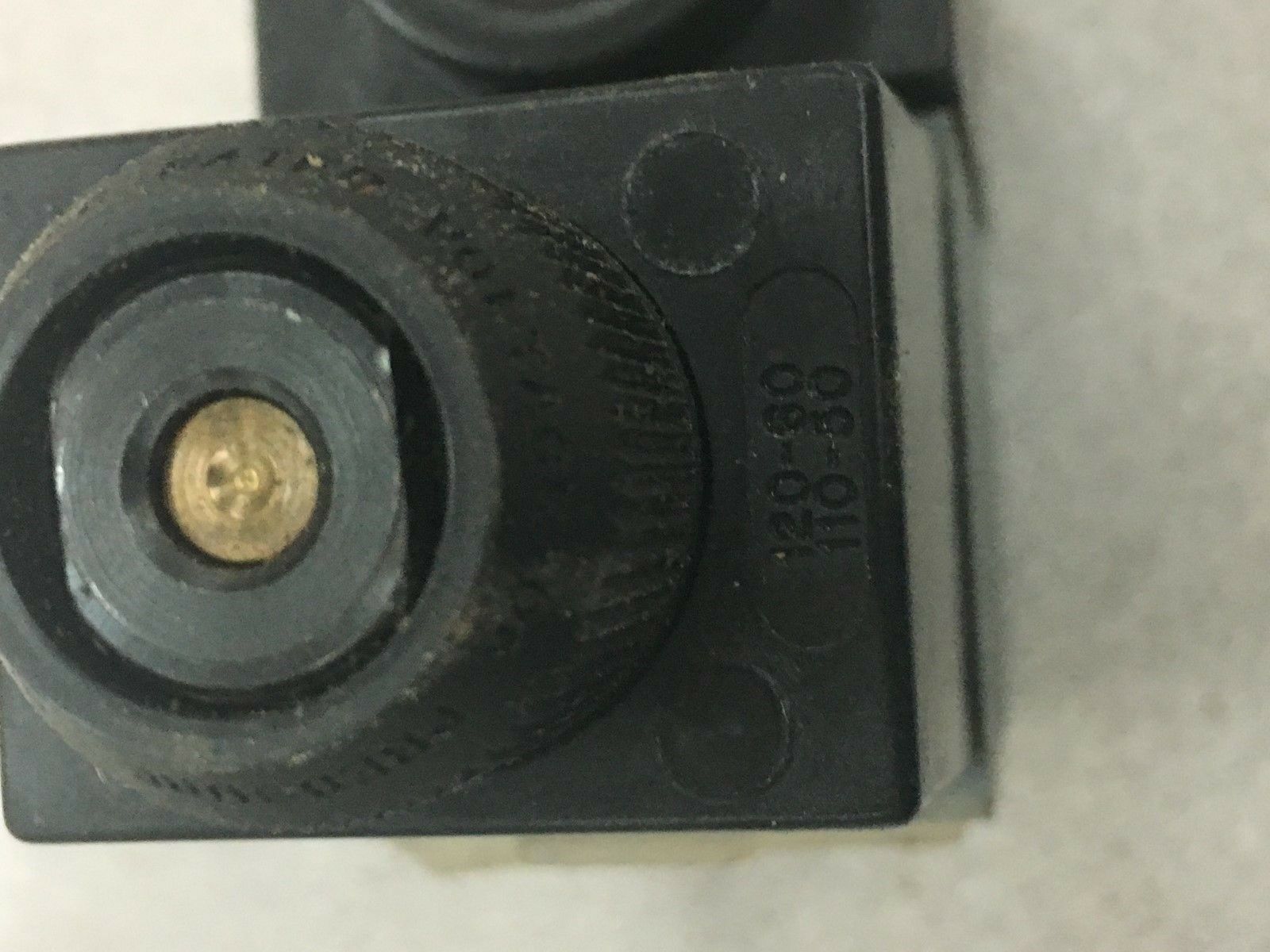 NEW NO BOX CONTINENTAL HYDRAULICS DIRECTIONAL VALVE VS5M-1A-GRB-60L-K-Y5003-2