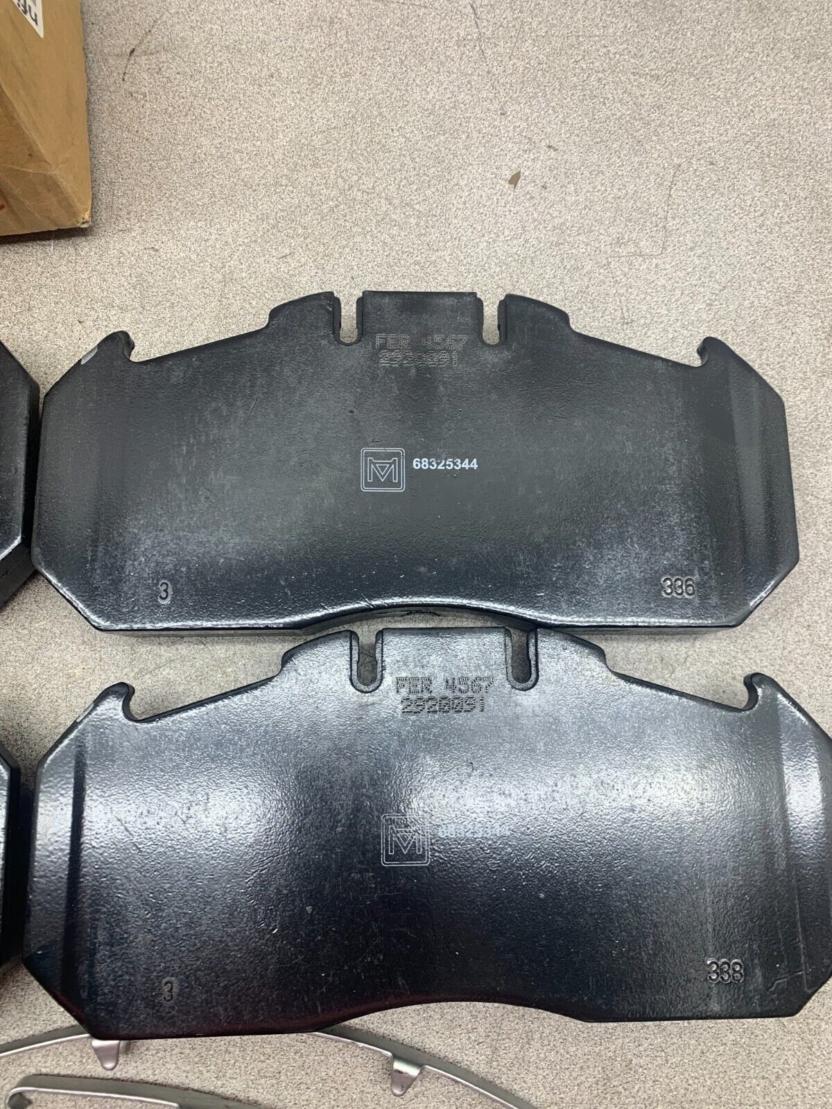 NEW IN BOX MERITOR BRAKE PAD KIT MDP5097