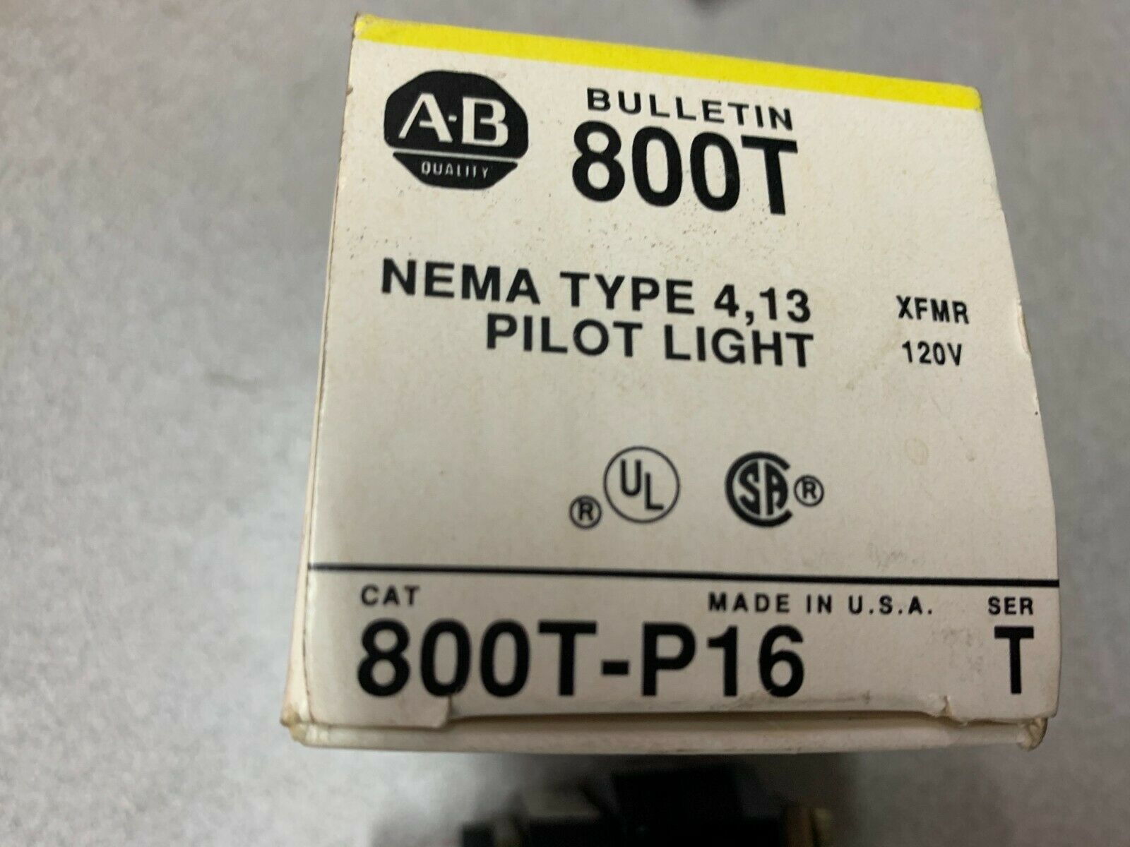 NEW IN BOX ALLEN BRADLEY PILOT LIGHT (NO LENS) 800T-P16