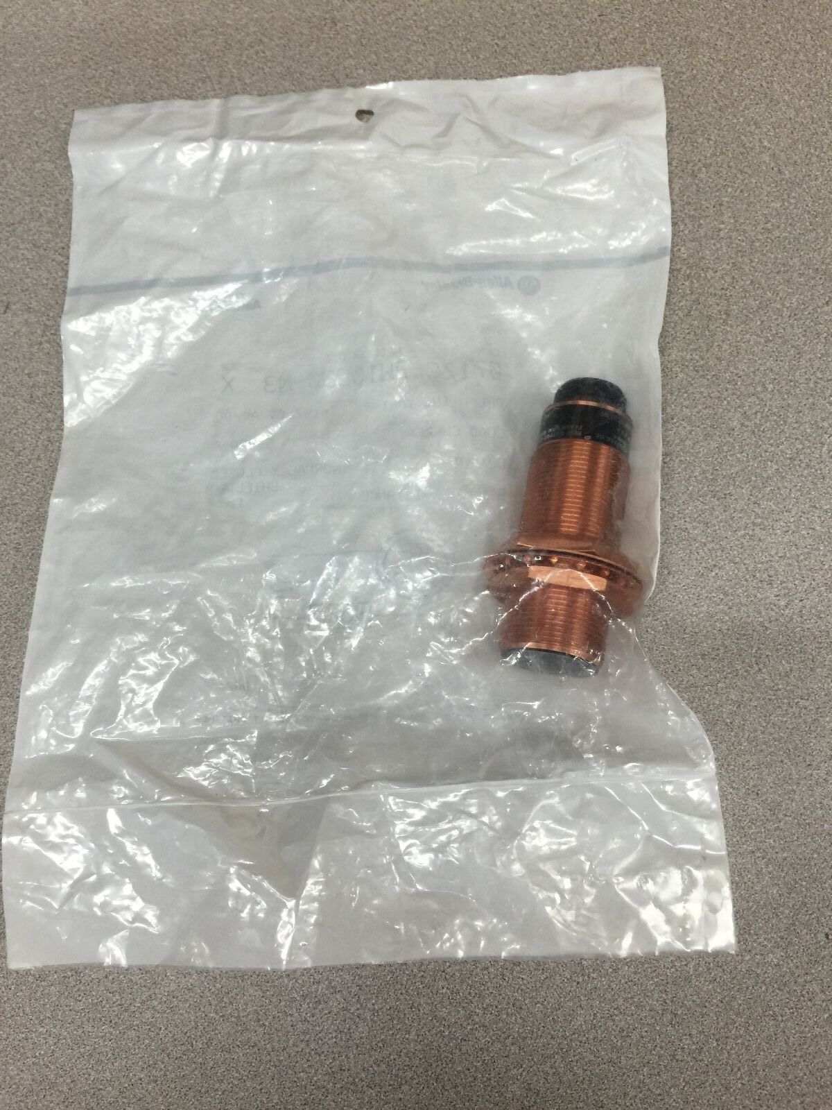 NEW IN PACKAGE ALLEN BRADLEY PROXIMITY SENSOR 871ZC-BW10C30-N3 SERIES X