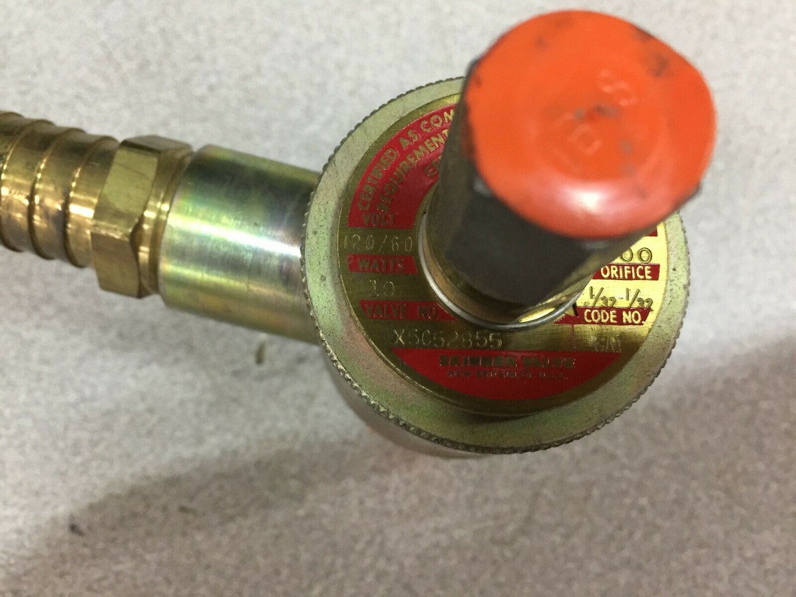 NEW NO BOX SKINNER PREWIRED 120VAC COIL 400PSI SOLENOID VALVE X5C52855