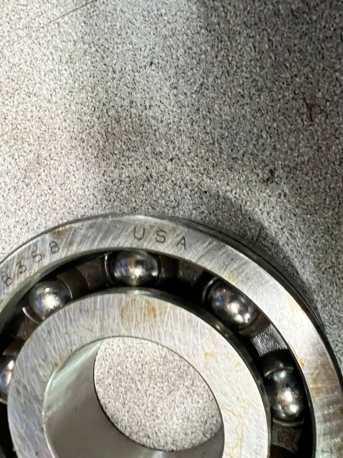 NEW IN BOX SKF ROLLER BEARING 6207/31.331NTN9/VB358