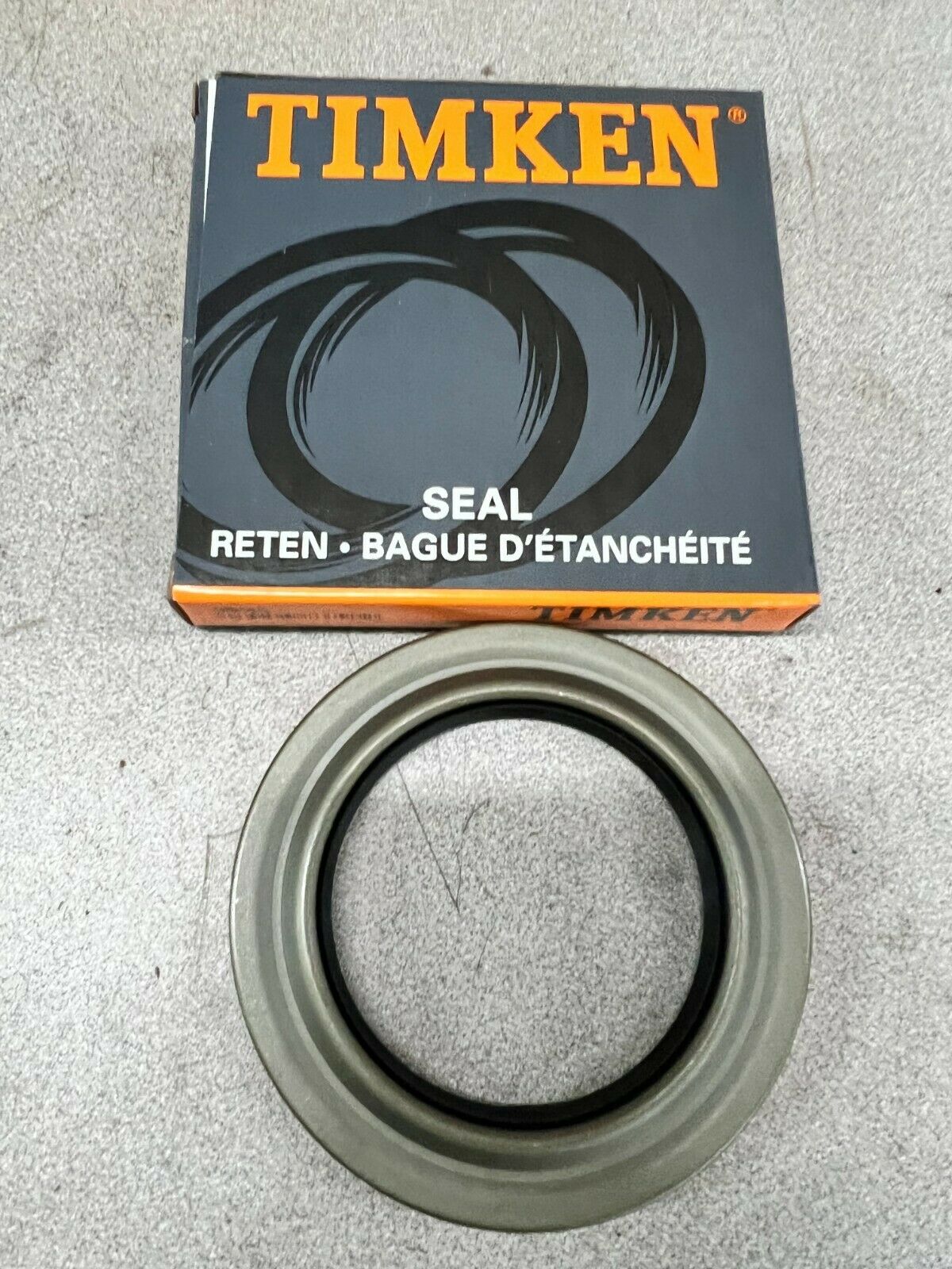 LOT OF 4 NEW IN BOX TIMKEN OILSEAL 9864S