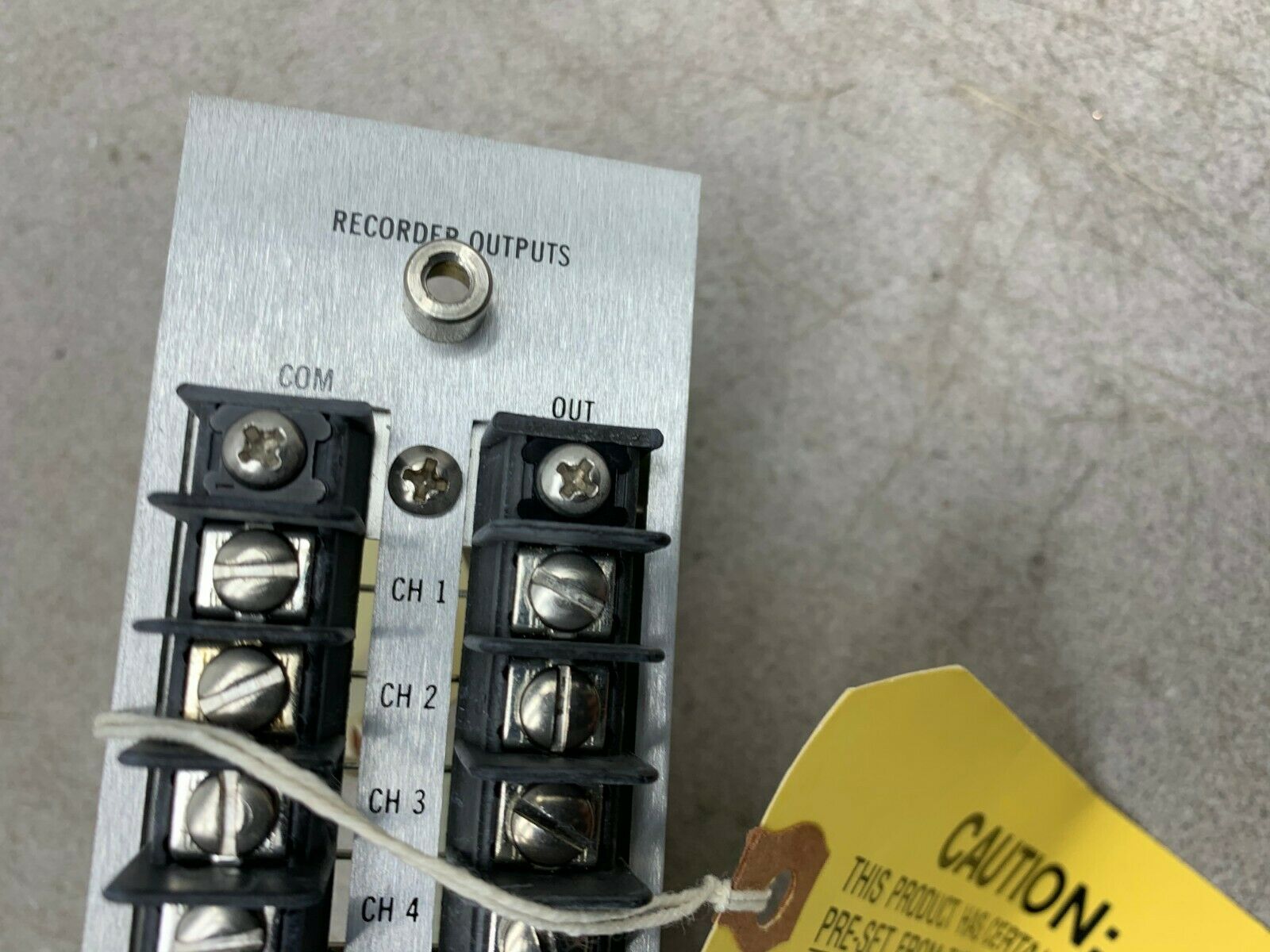 NEW NO BOX BENTLY NEVADA SIGNAL INPUT/RELAY CARD 82365-01