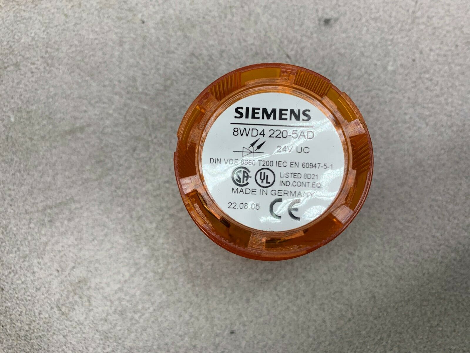 NEW NO BOX SIEMENS LIGHT ELEMENT 8WD4 220-5AD