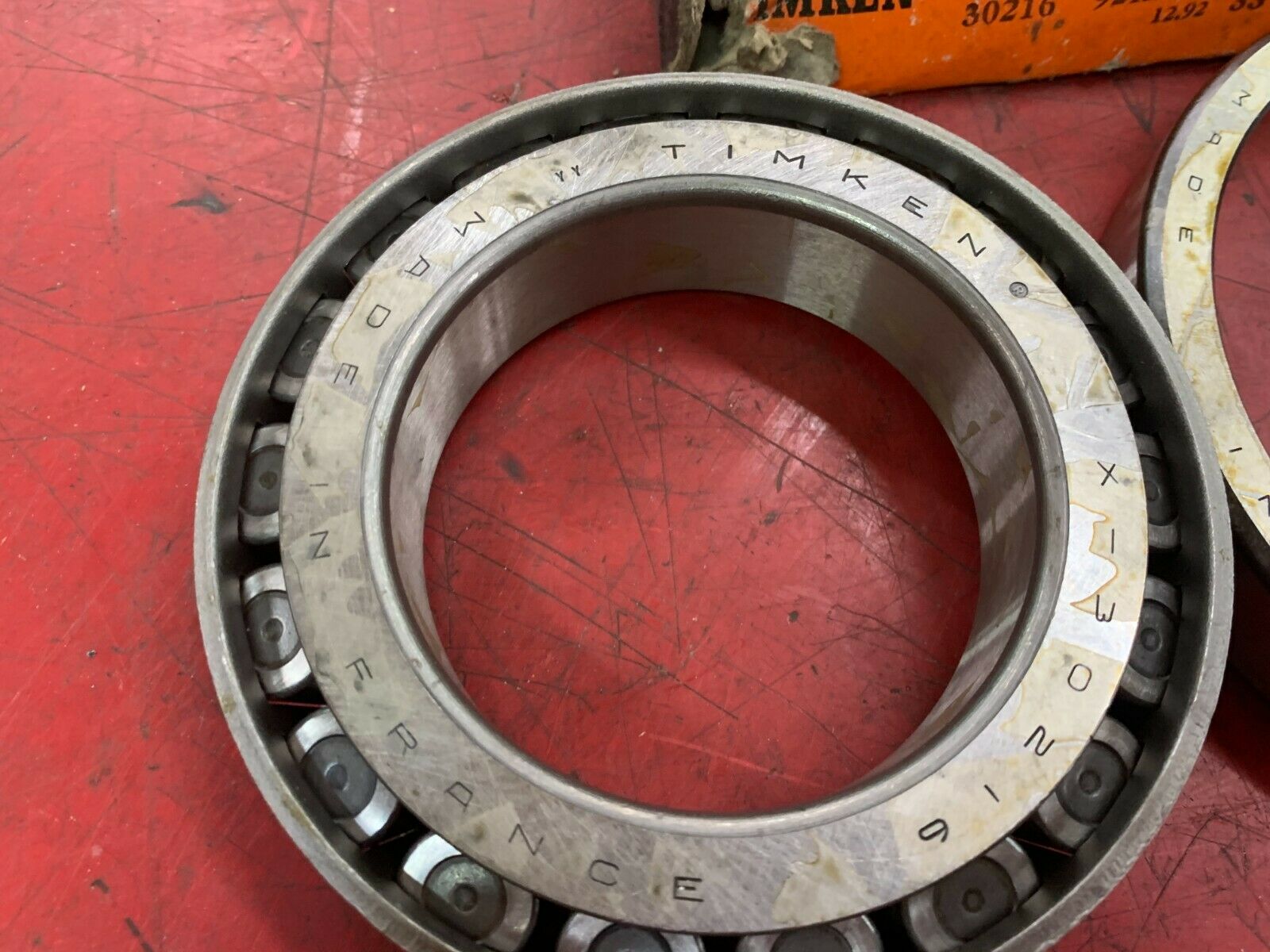 NEW IN BOX TIMKEN BEARING WITH RACE 30216 WITH 92KA1