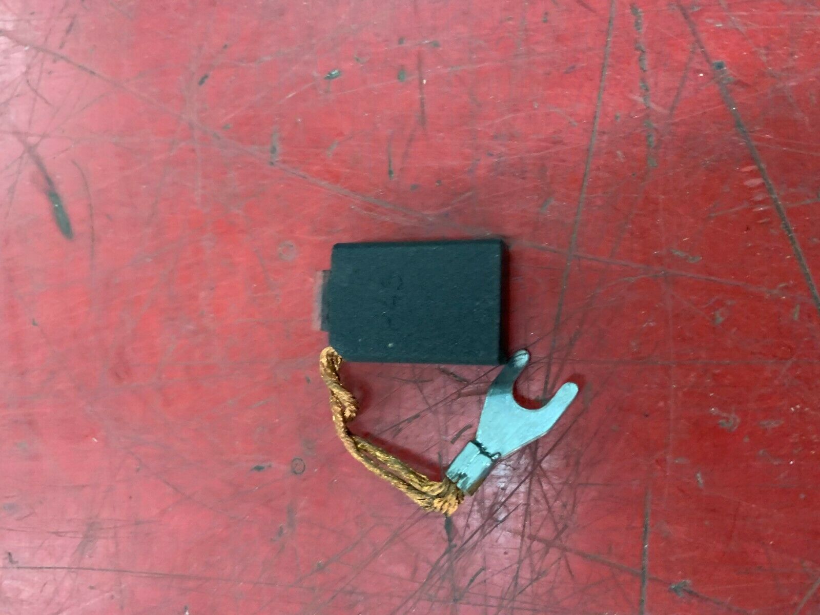 LOT OF 5 NEW NO BOX GENERIC MOTOR BRUSHES H45