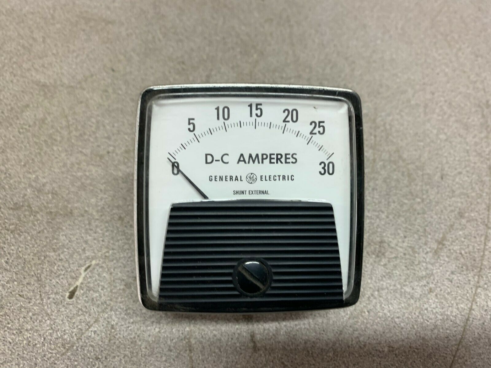 NEW NO BOX GE 0-30 DCA METER 50-152121GBNL