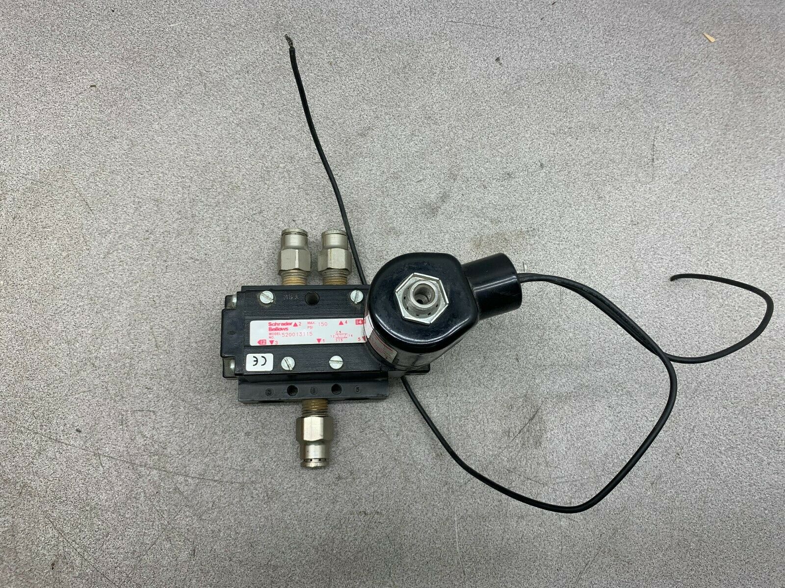 NEW NO BOX SCHRADER AND BELLOWS VALVE 52001315