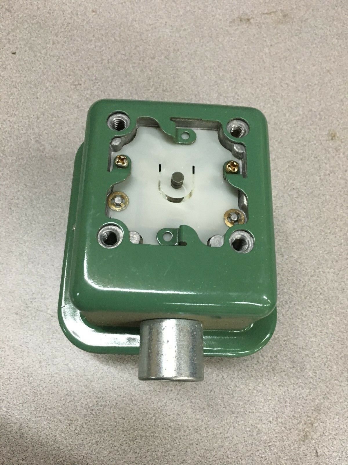 NEW NO BOX ASCO TRI-POINT PRESSURE SWITCH PC21B