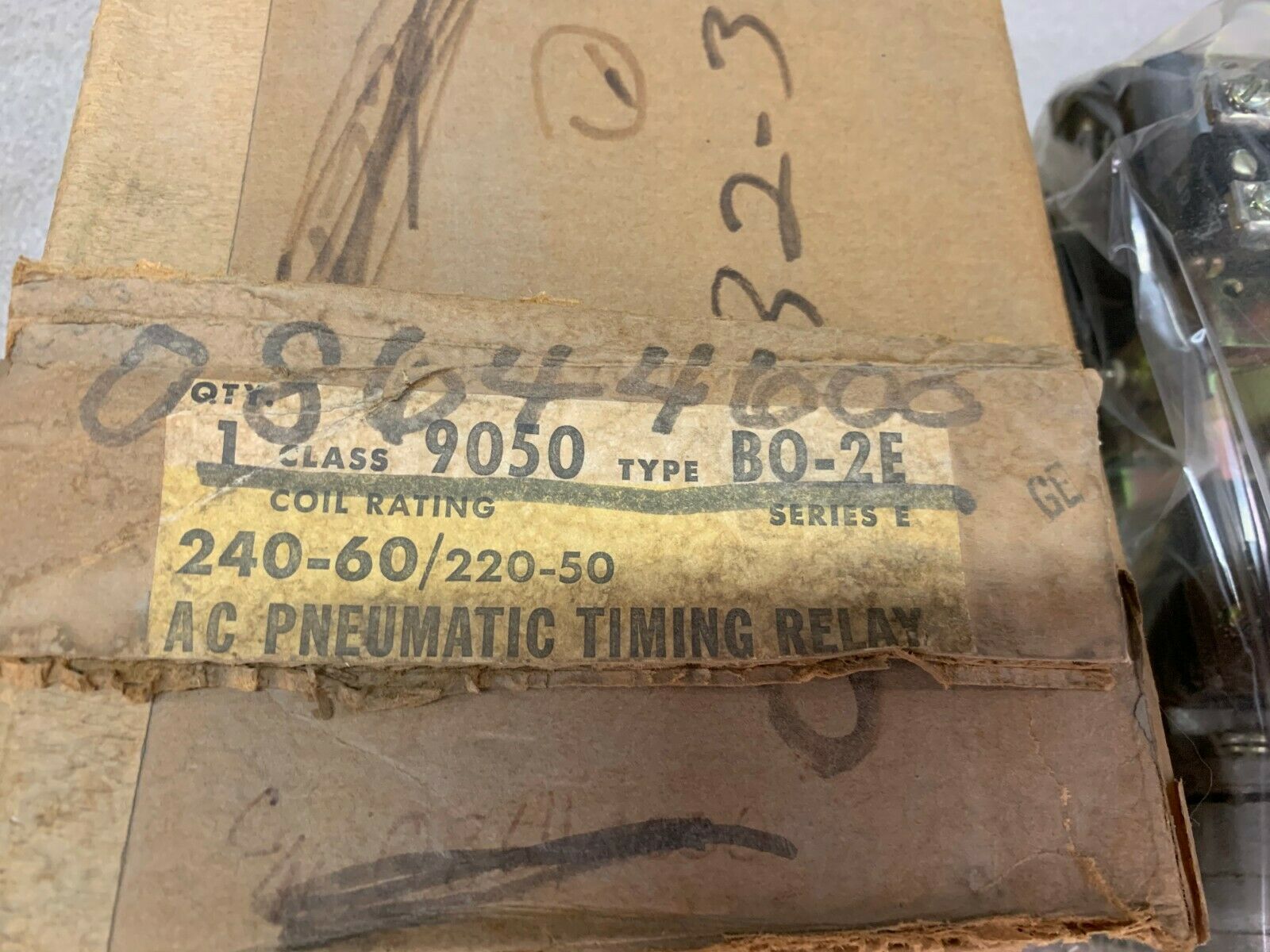 NEW IN BOX SQUARE D 120VAC 9050 B0-2E PNEUMATIC TIMING RELAY 9050 BO-2E