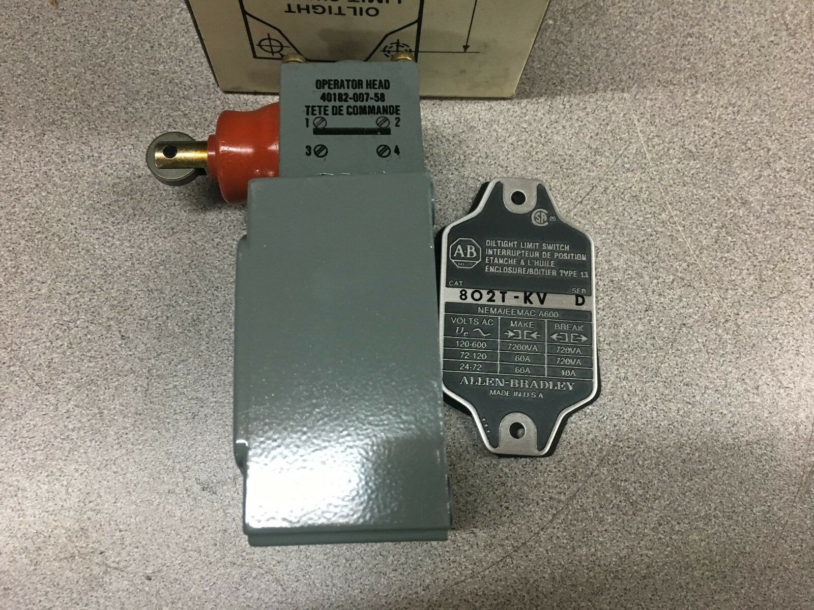 NEW IN BOX ALLEN BRADLEY LIMIT SWITCH 802T-KV SERIES D