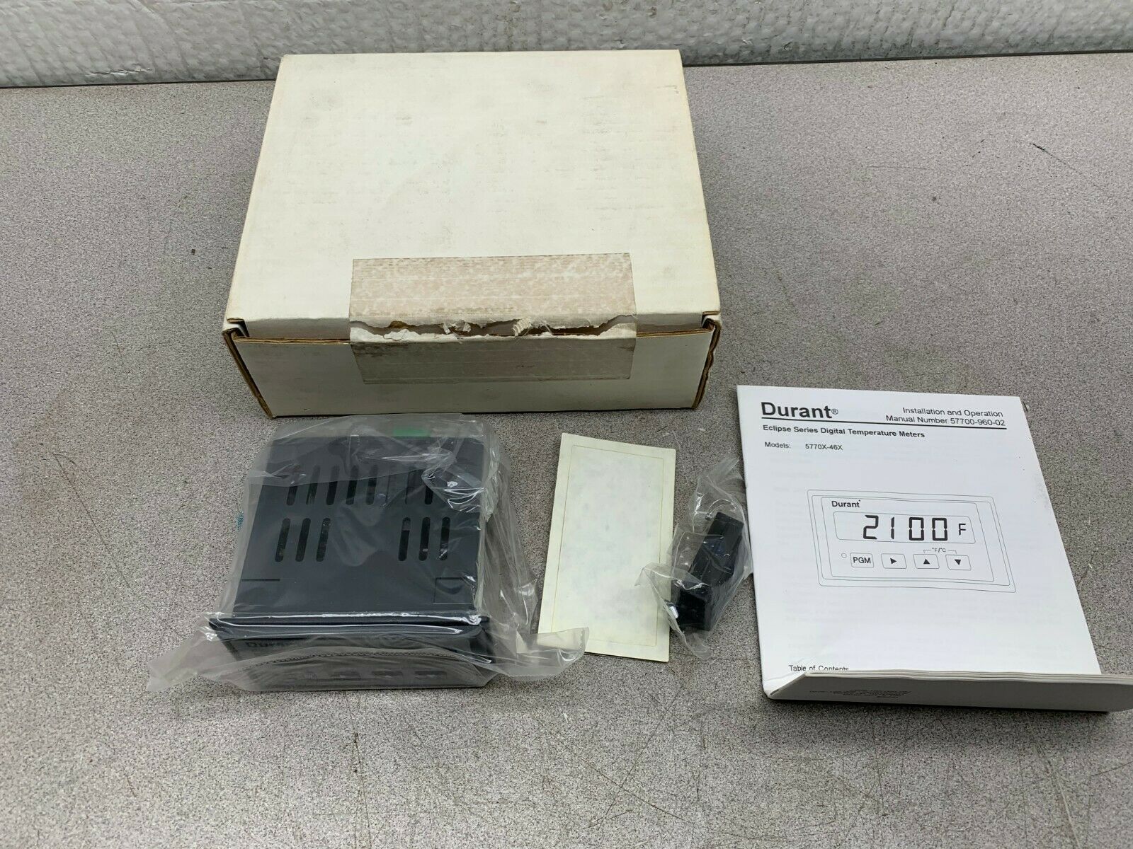 NEW IN BOX EATON DURANT ECLIPSE SERIES TEMPERATURE METER 57700-461