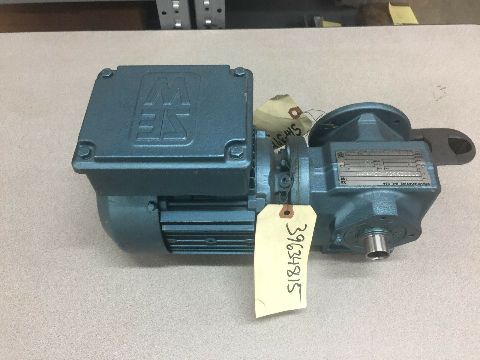 NEW NO BOX SEW EURODRIVE GEAR MOTOR SHF37DT71D4TH