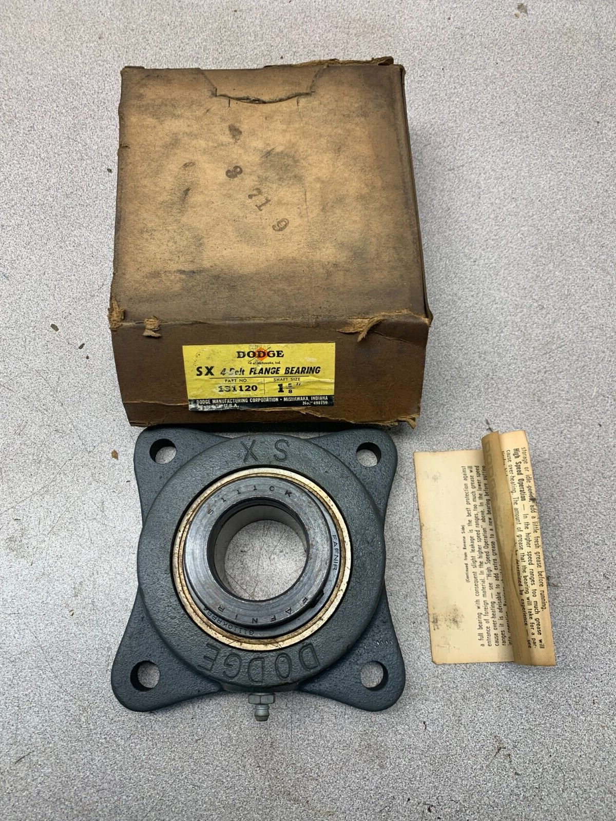 NEW IN BOX DODGE F4BSXR110 4-BOLT FLANGE BEARING 1-5/8" BORE F4B-SXR-110 131120