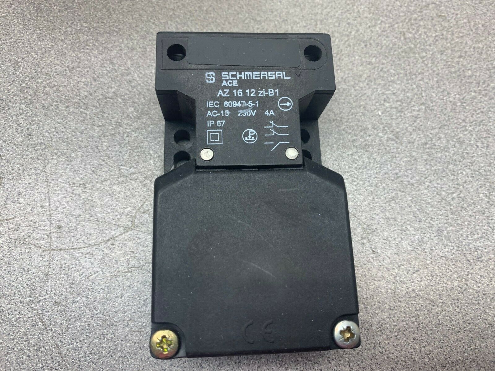 NEW IN BOX SCHMERSAL INTERLOCK SWITCH AZ1612-ZI-B1