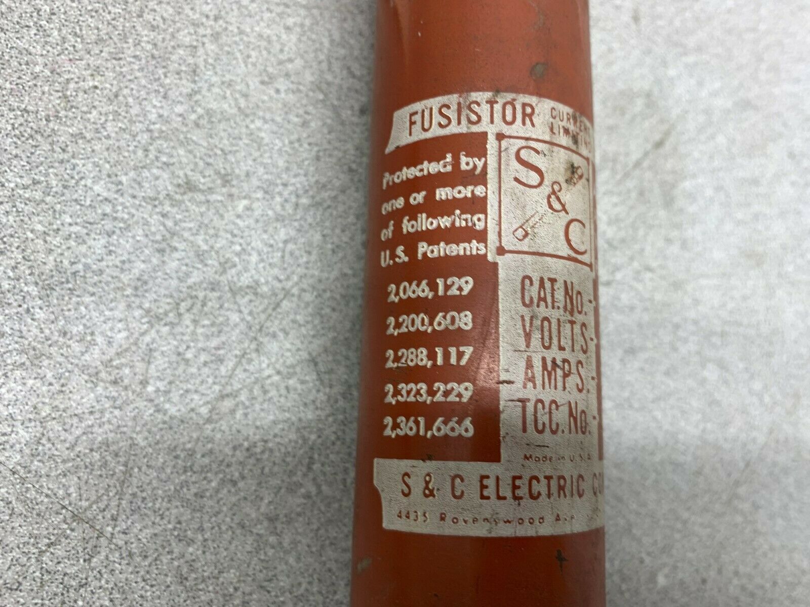 NEW NO BOX S&C FUSE 271001